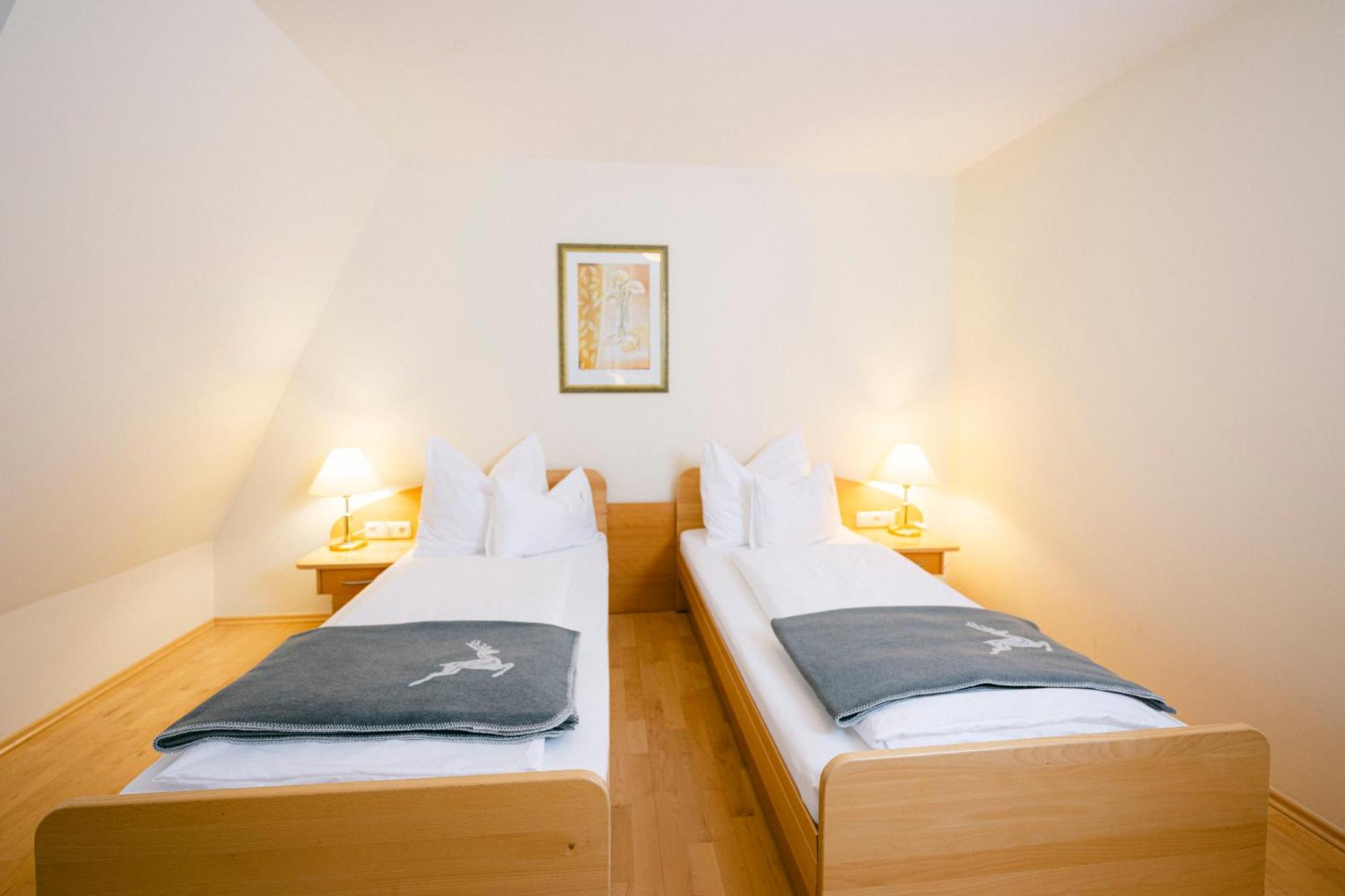 Gasthof Hotel Jaegerwirt Strasswalchen Dış mekan fotoğraf