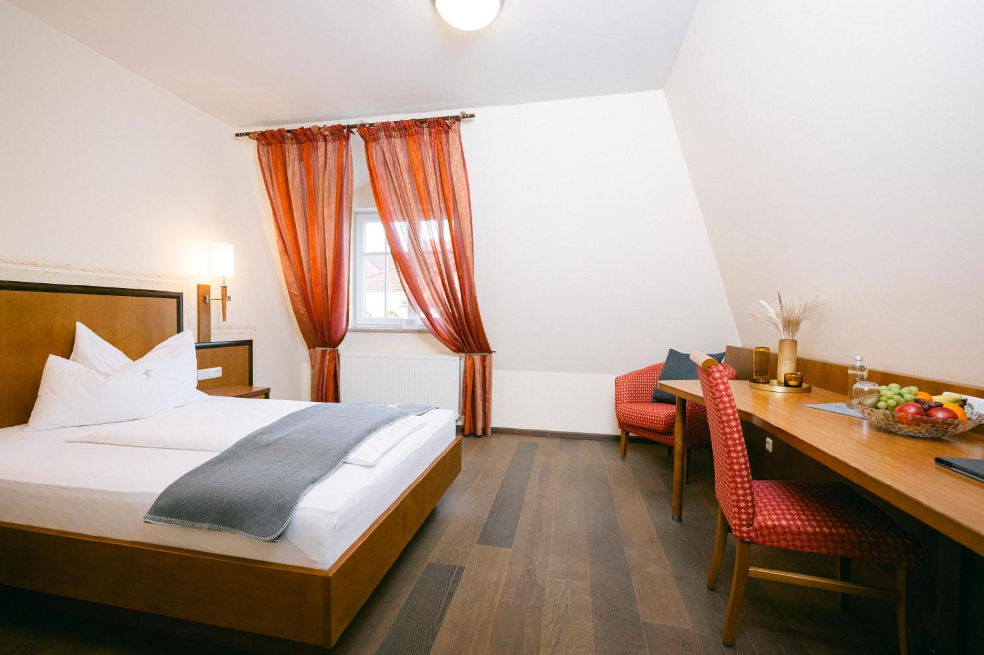 Gasthof Hotel Jaegerwirt Strasswalchen Dış mekan fotoğraf