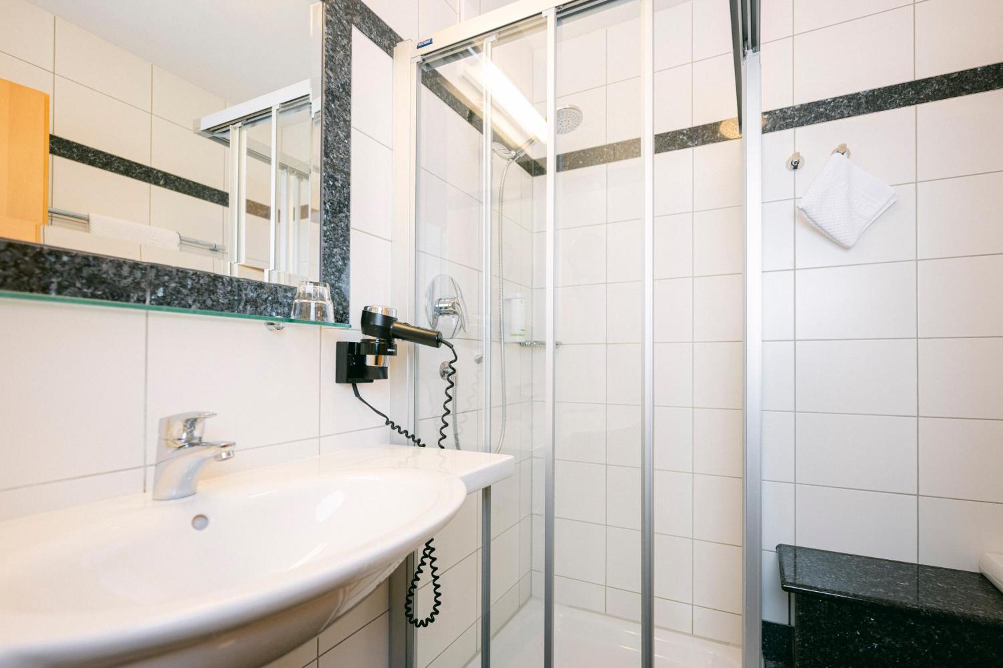Gasthof Hotel Jaegerwirt Strasswalchen Dış mekan fotoğraf
