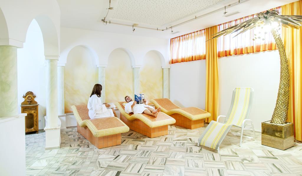 Gasthof Hotel Jaegerwirt Strasswalchen Dış mekan fotoğraf